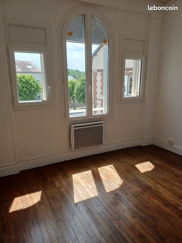 Maison à louer, 75m², Esternay