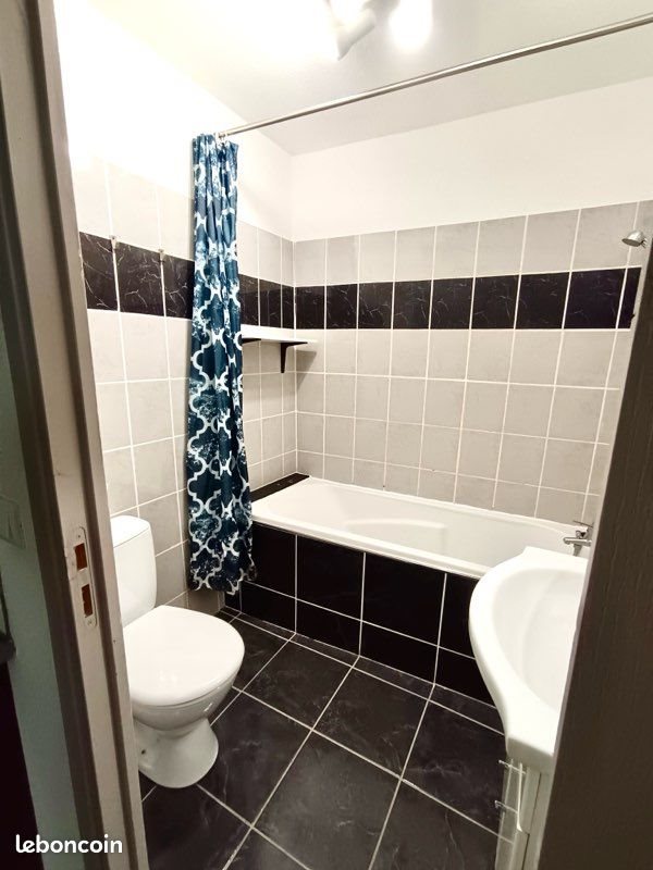 Appartement à louer, 33m², Saint-Etienne