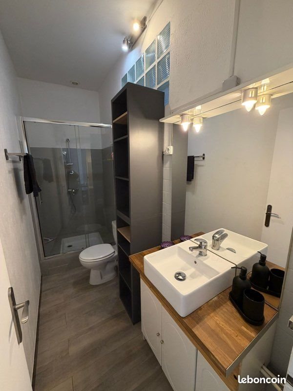 Appartement à louer, 35m², Antibes