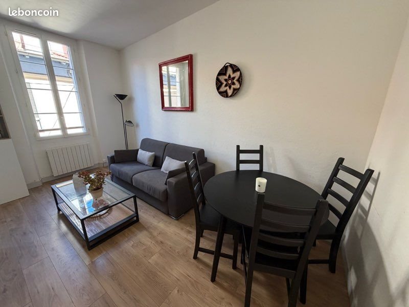 Appartement à louer, 35m², Antibes