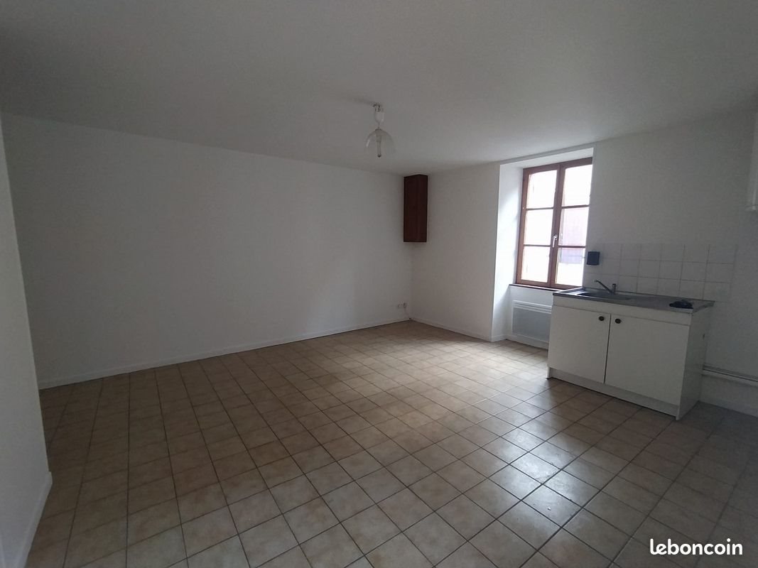 Appartement à louer, 53m², Clamecy