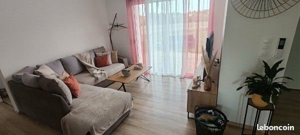Maison à louer, 85m², Montbazens