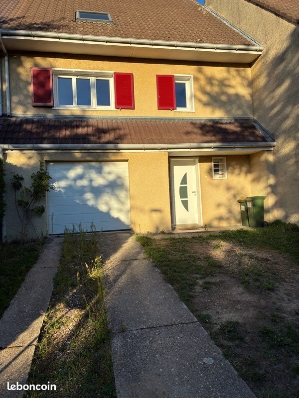 Maison à vendre, 104m², Nézel