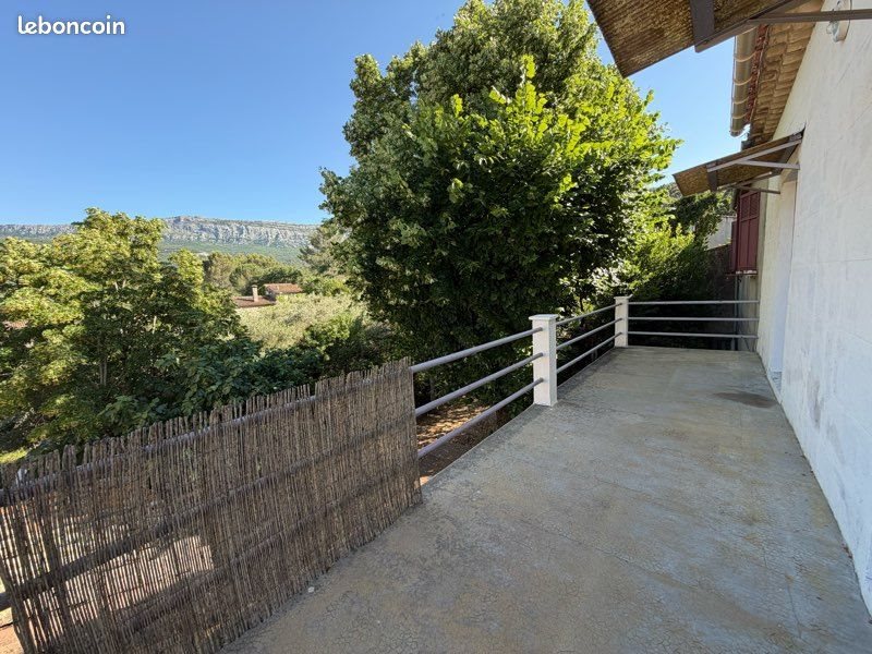 Maison à louer, 90m², Nans-les-Pins