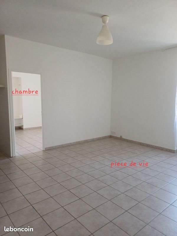 Appartement à louer, 40m², Saint-Jean-de-Maruéjols-et-Avéjan