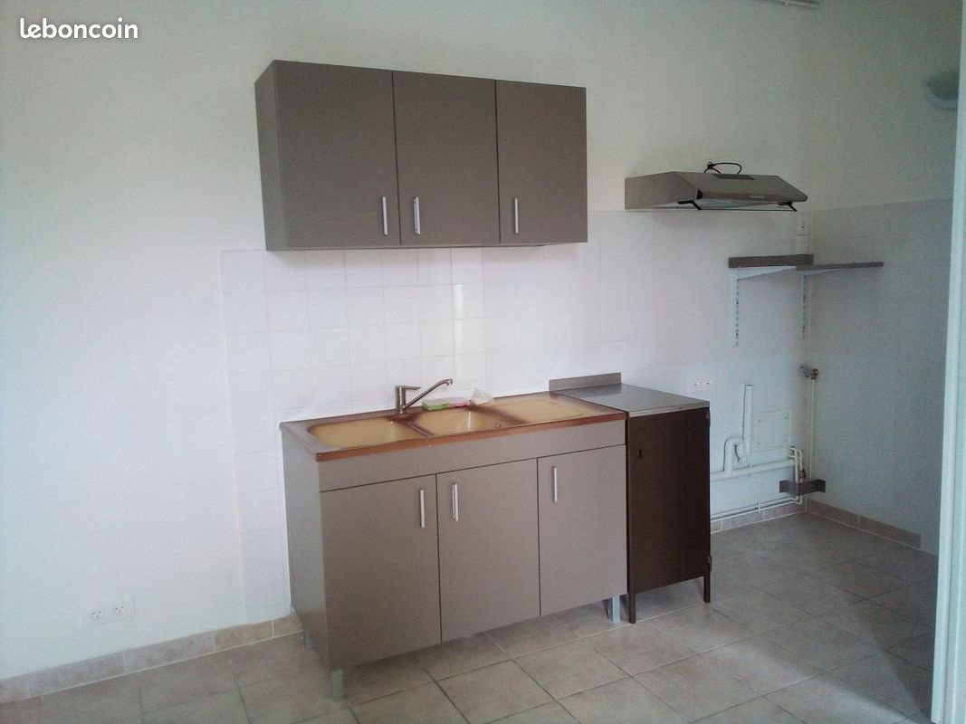 Appartement à louer, 40m², Saint-Jean-de-Maruéjols-et-Avéjan