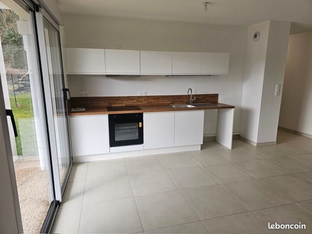 Appartement à louer, 80m², Saint-Étienne