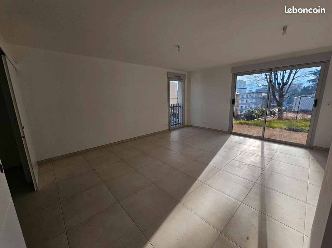 Appartement à louer, 80m², Saint-Étienne