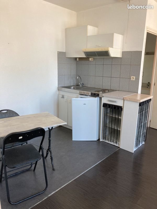 Appartement à louer, 25m², Niort