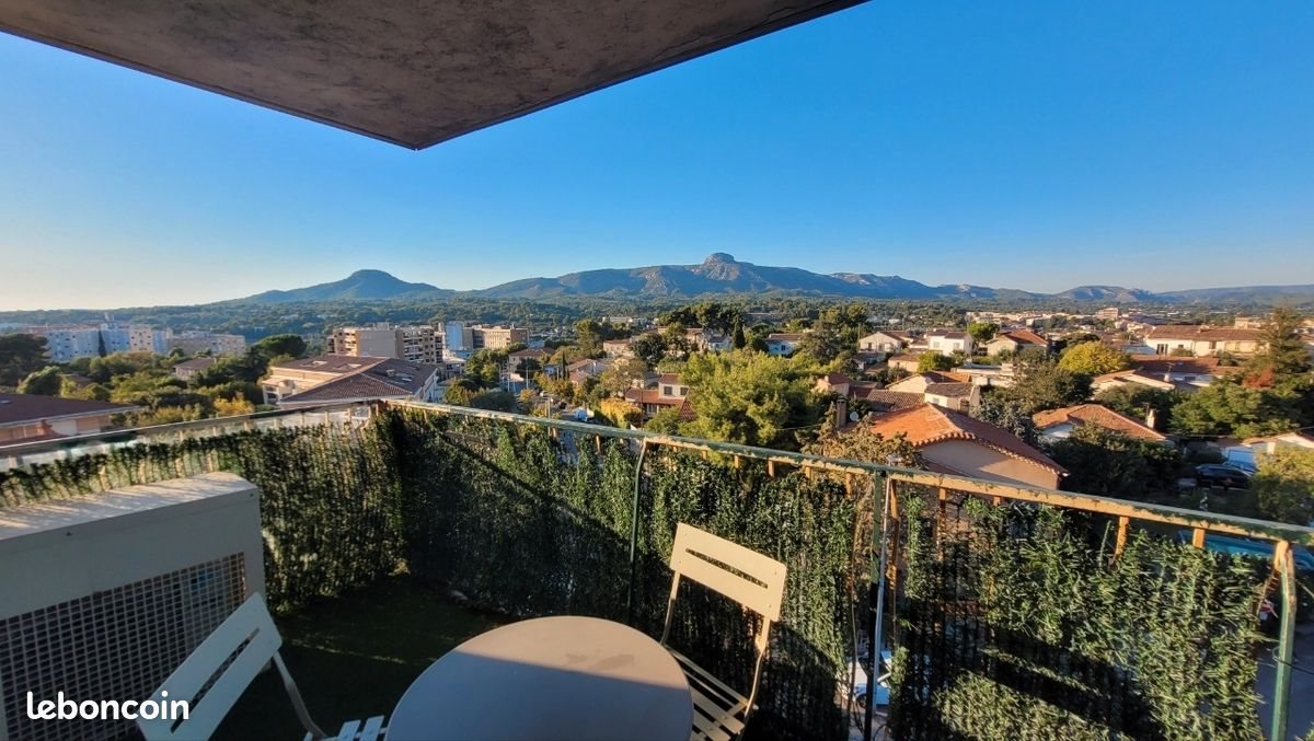 Appartement à louer, 55m², Aubagne