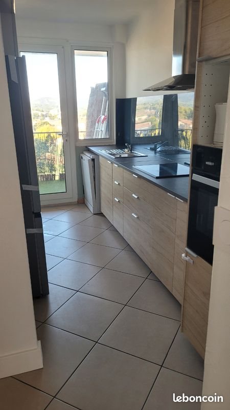 Appartement à louer, 55m², Aubagne