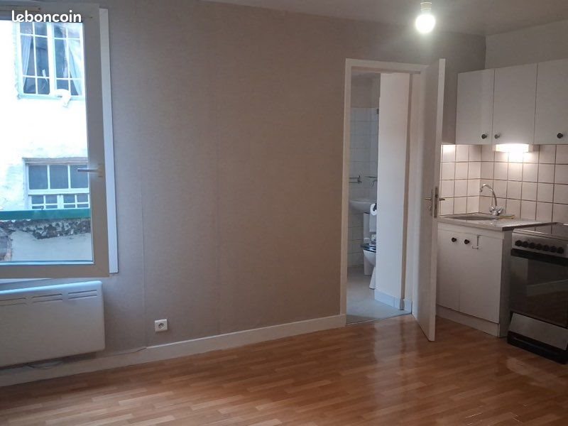 Appartement à louer, 20m², Aurillac