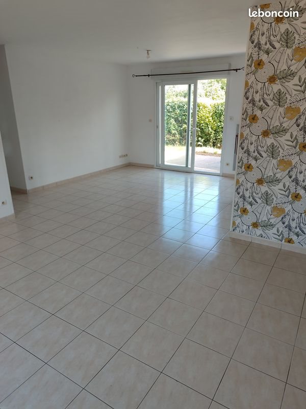 Maison à louer, 84m², Mazangé