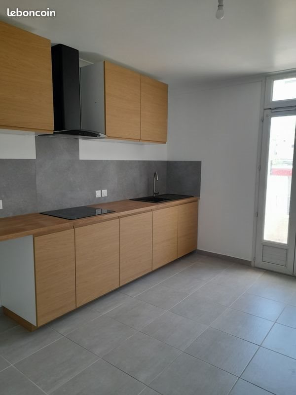 Appartement à louer, 40m², Roquevaire