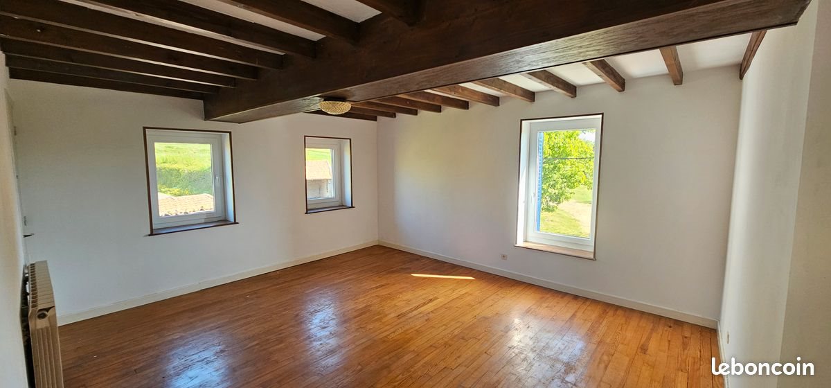 Maison à vendre, 115m², Saint-Just-en-Chevalet