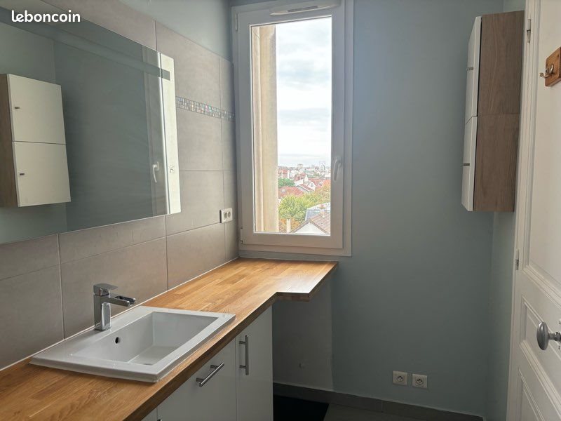 Appartement à louer, 70m², Colombes