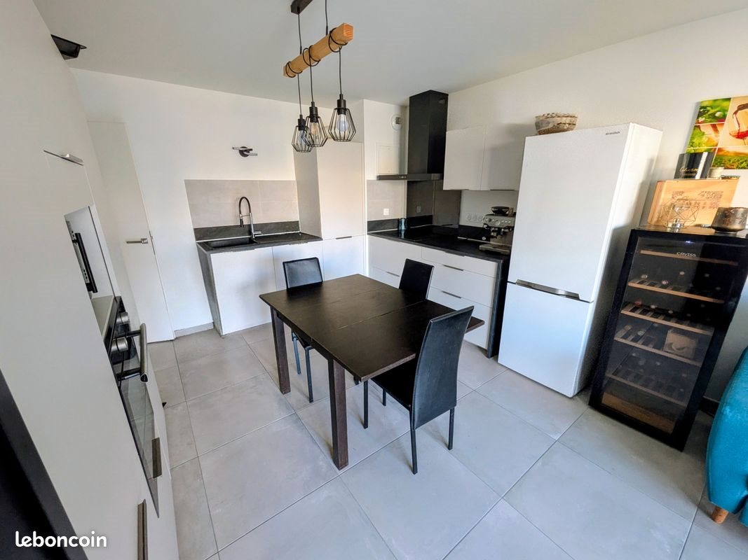 Appartement à vendre, 68m², Bordeaux