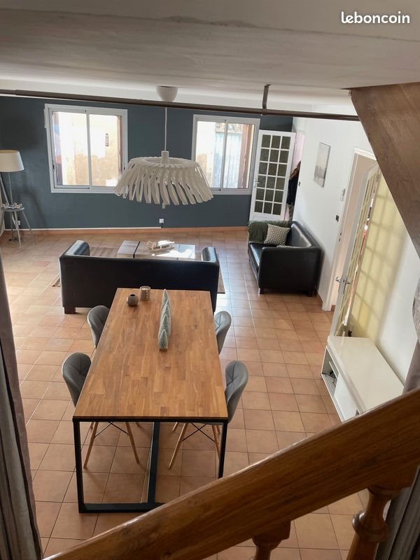 Maison à louer, 110m², Corneilhan