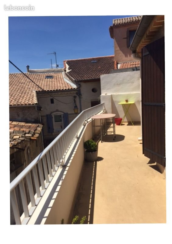 Maison à louer, 110m², Corneilhan