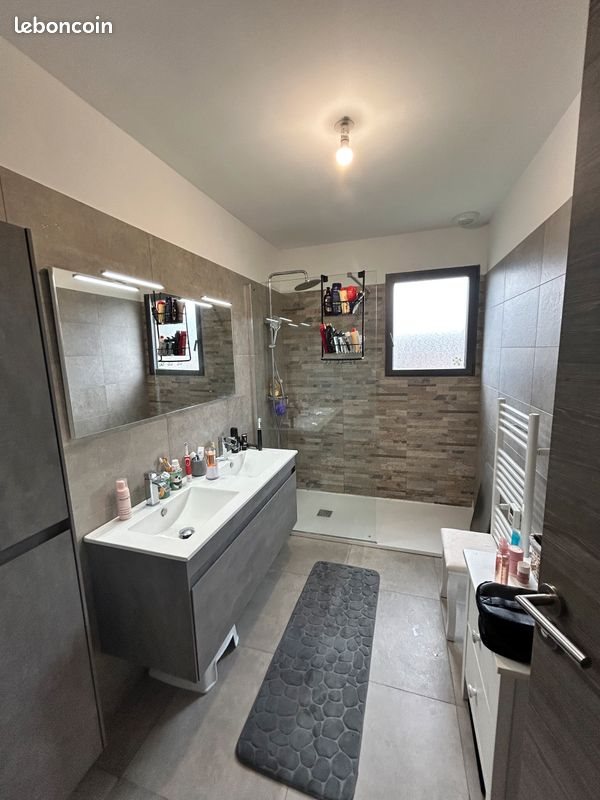 Appartement à louer, 75m², Corte