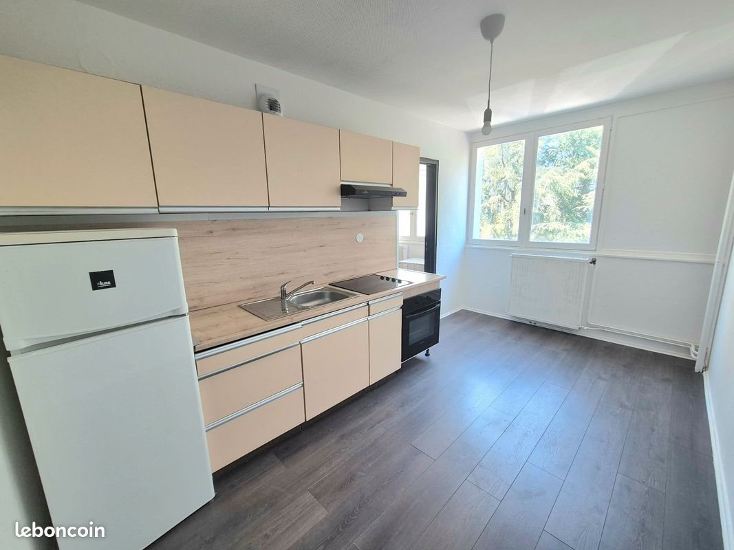 Appartement à louer, 75m², Saint-Etienne