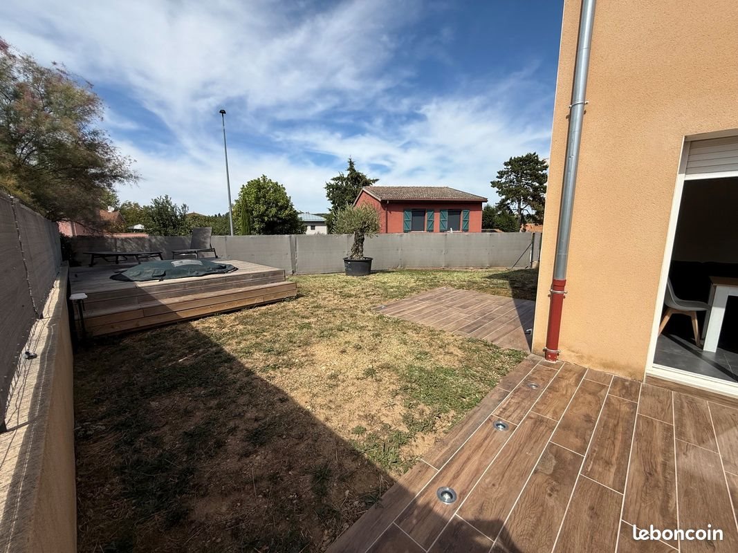 Maison à louer, 59m², Charly