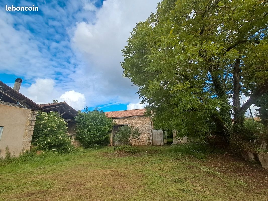 Maison à vendre, 100m², Chazelles