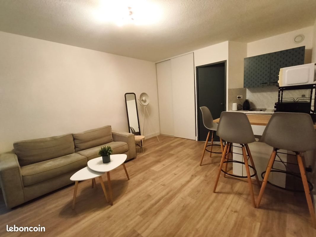 Appartement à louer, 23m², Nîmes