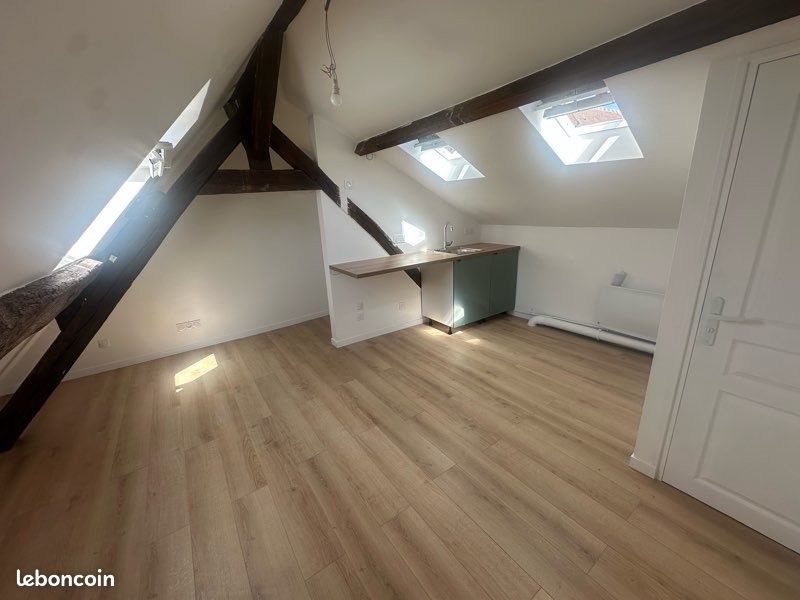 Appartement à louer, 25m², Brie-Comte-Robert