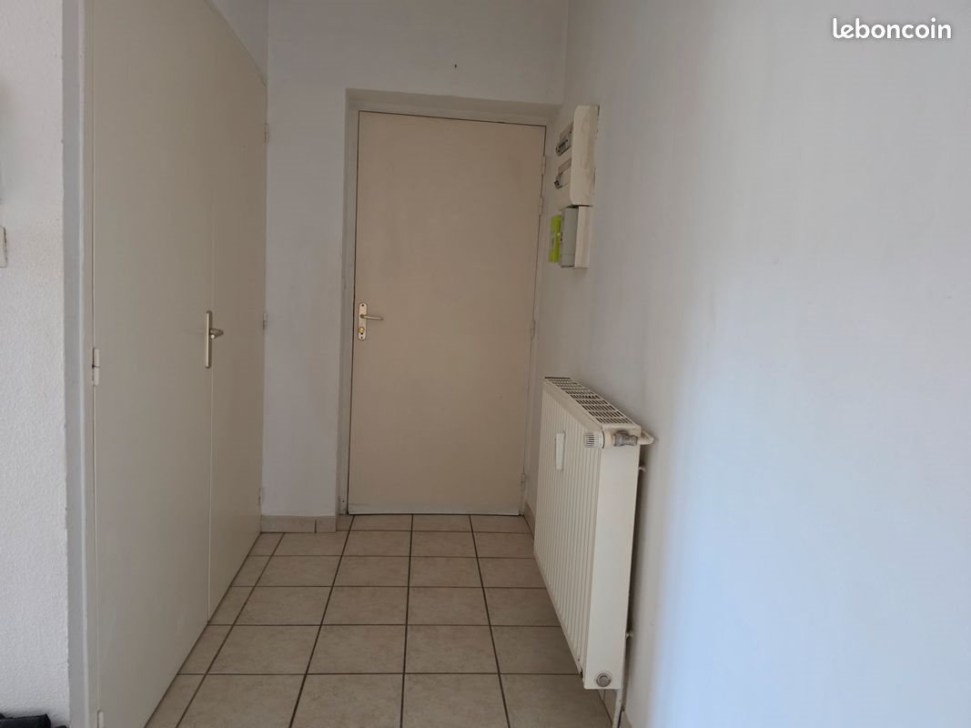 Appartement à louer, 99m², Dunières