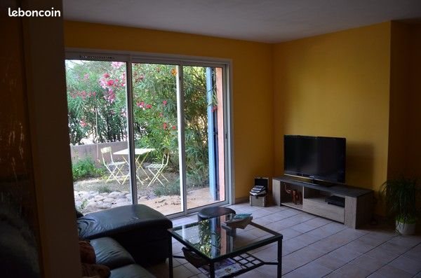 Maison à louer, 85m², Eyguières