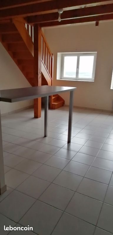 Appartement à louer, 80m², Sombernon