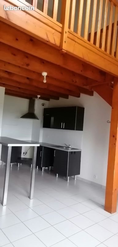 Appartement à louer, 80m², Sombernon