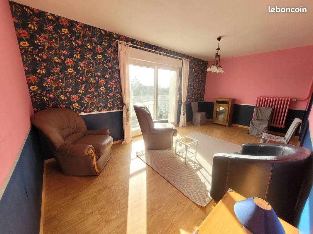 Appartement à louer, 70m², Descartes