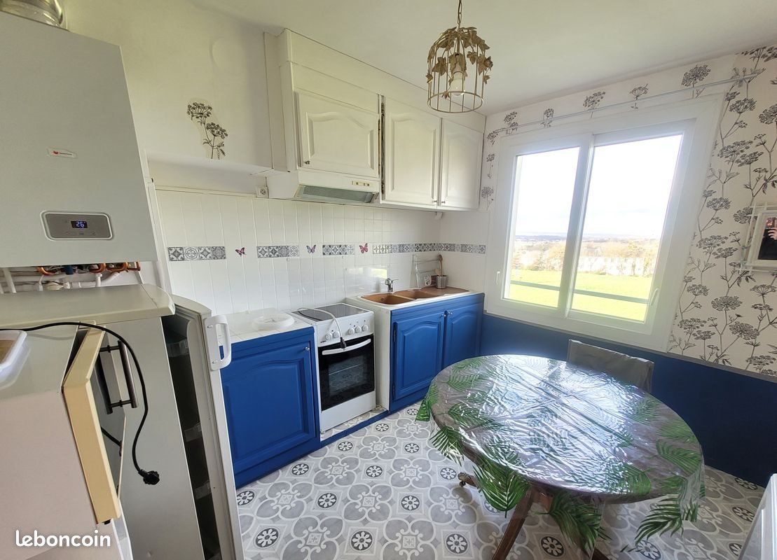 Appartement à louer, 70m², Descartes