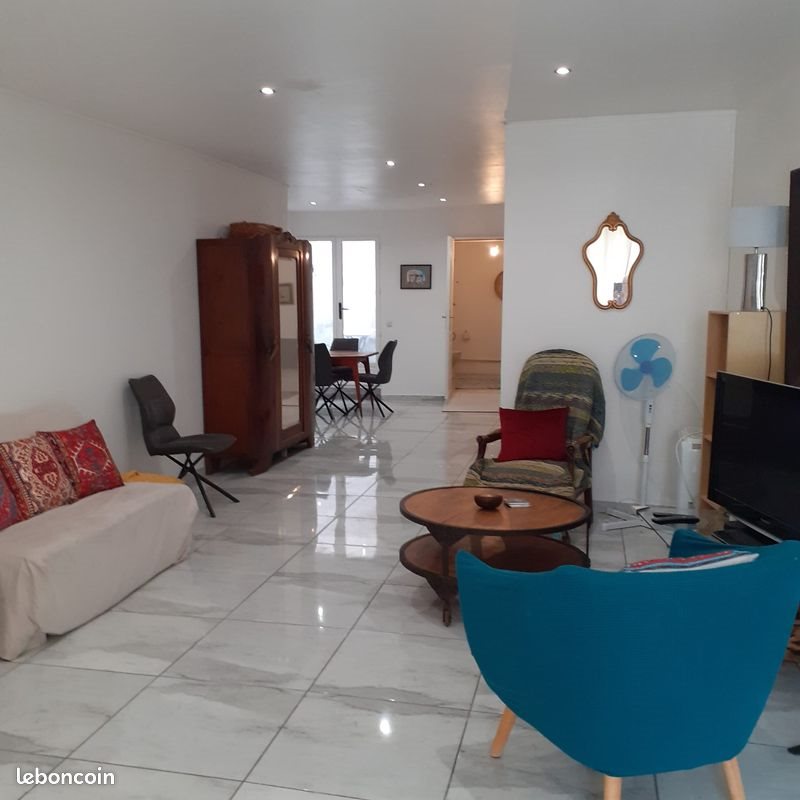 Appartement à louer, 70m², Olonzac