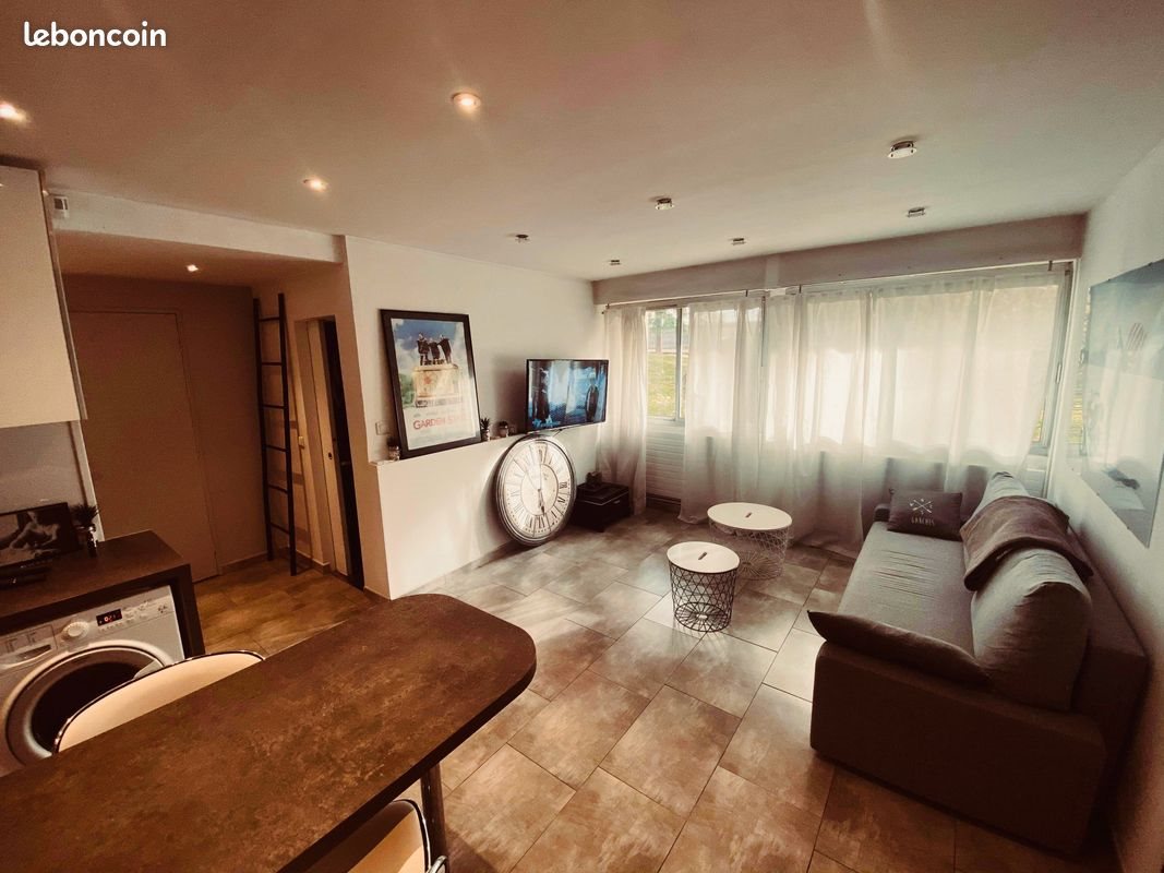 Appartement à louer, 48m², Garches