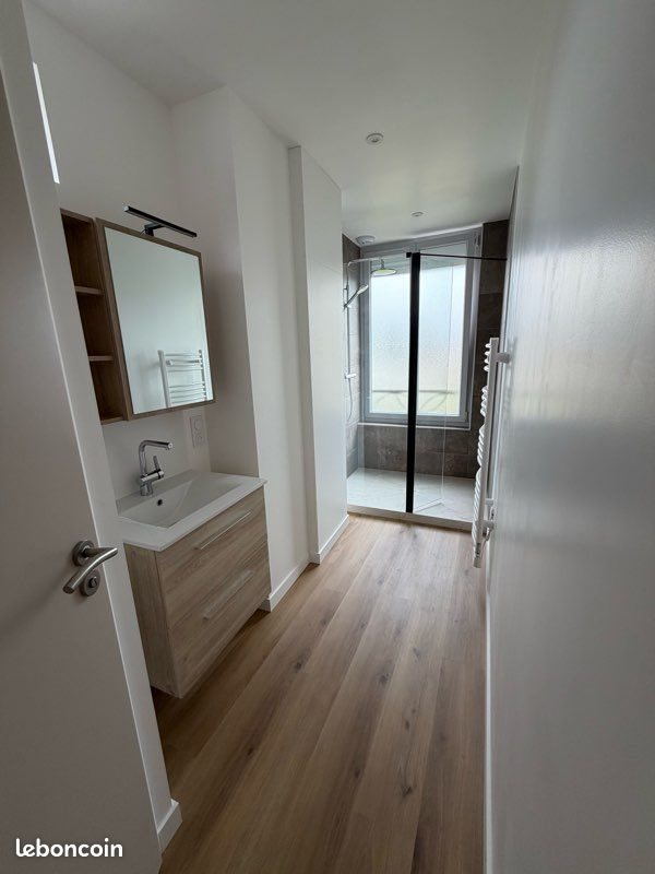 Appartement à louer, 28m², Lons-le-Saunier