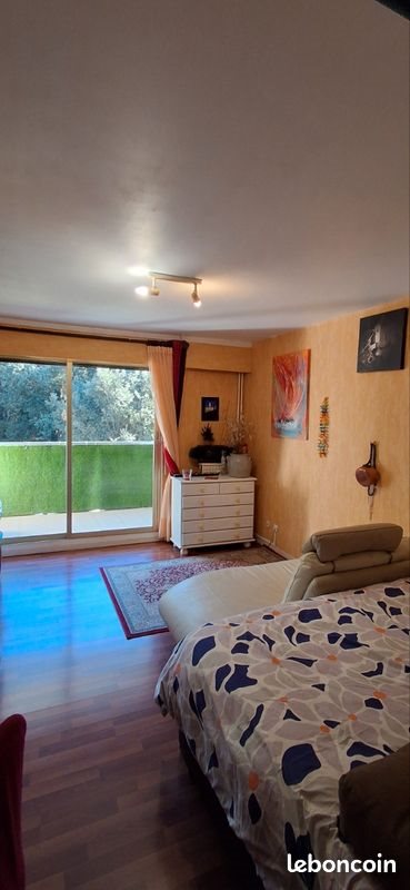 Appartement à louer, 24m², Peymeinade