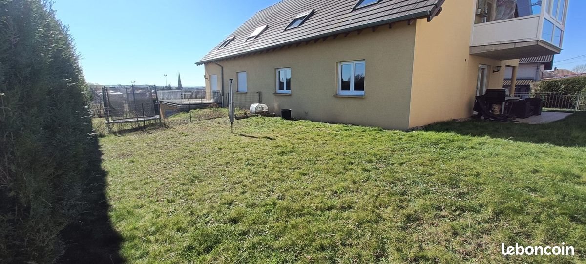 Appartement à louer, 74m², Hambach