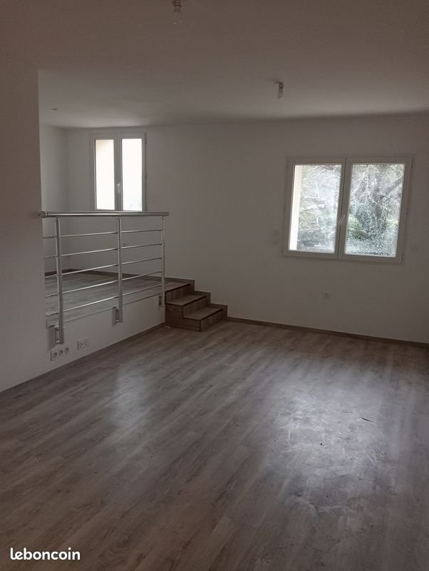 Appartement à louer, 63m², Alès