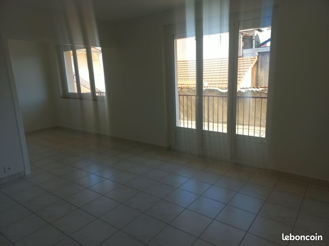 Appartement à louer, 72m², Le Coteau