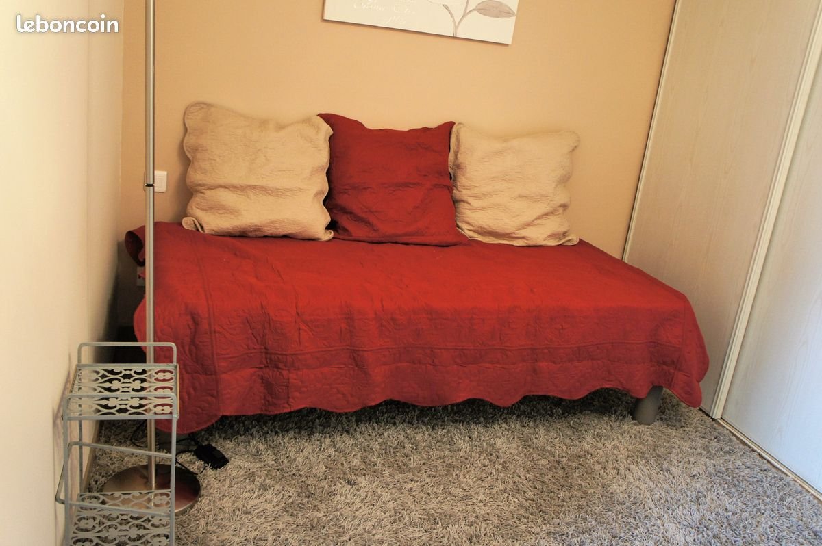 Appartement à louer, 17m², Gex