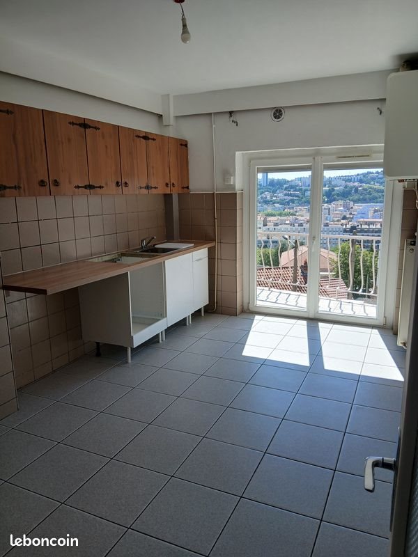 Appartement à louer, 68m², Saint-Etienne
