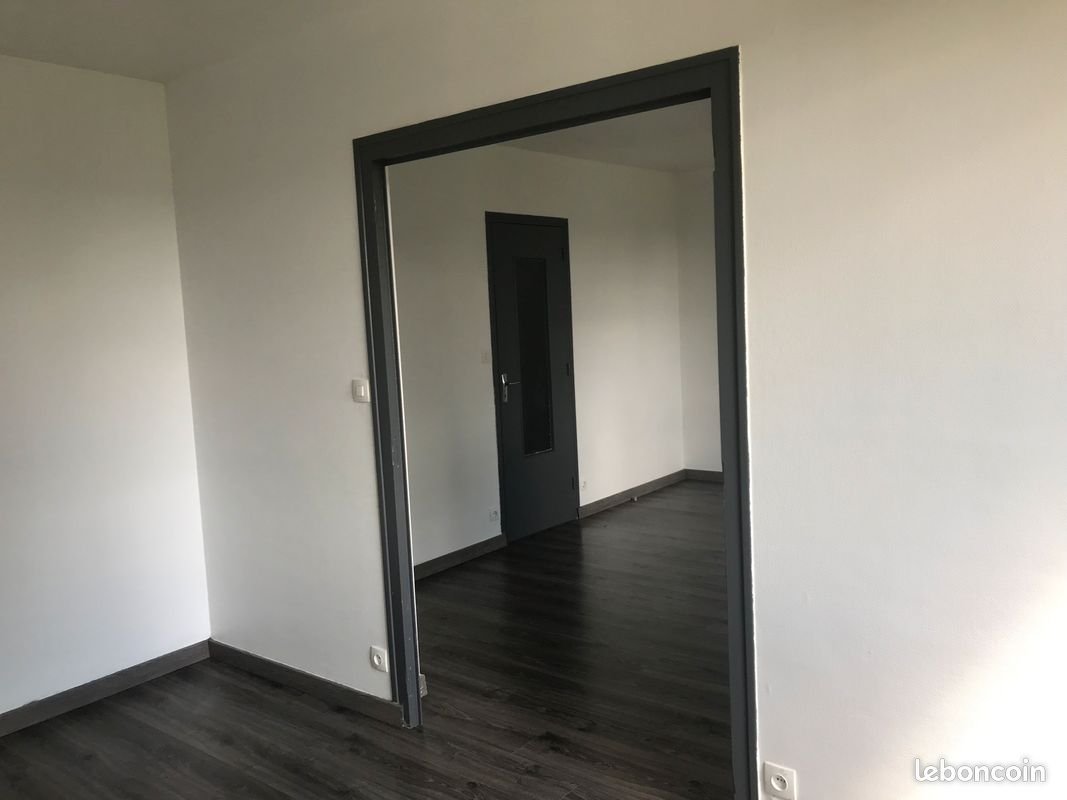 Appartement à louer, 89m², Brasparts