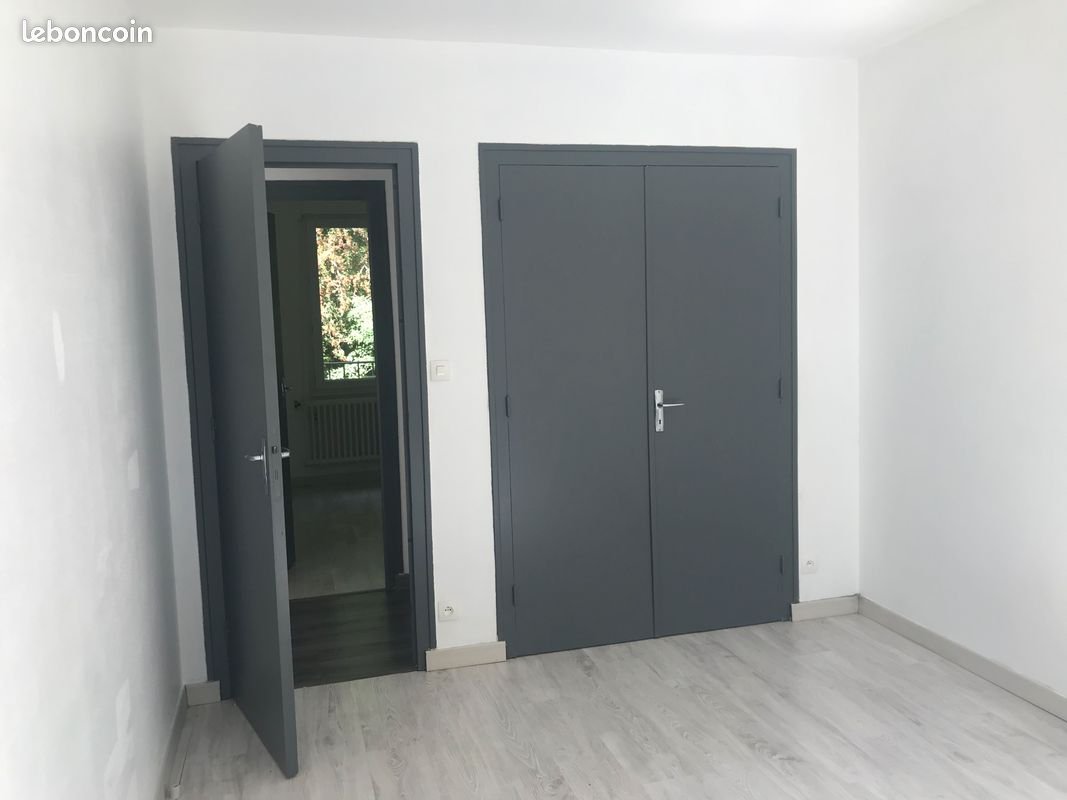 Appartement à louer, 89m², Brasparts
