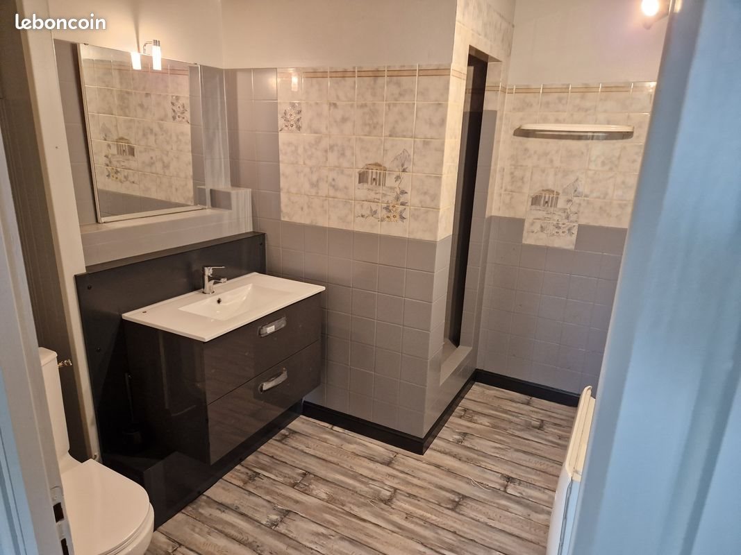 Appartement à louer, 27m², Figeac