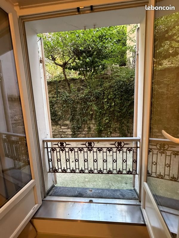Appartement à louer, 16m², Paris 18ème