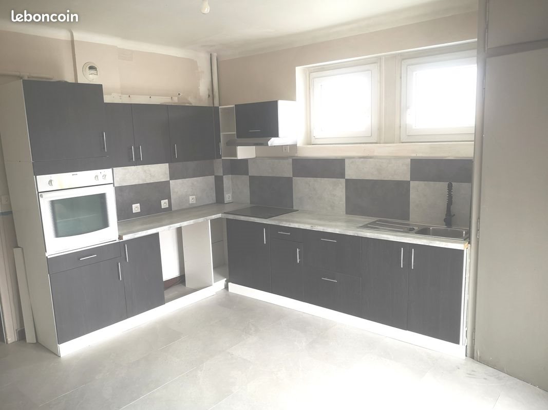 Appartement à louer, 82m², Marnaz