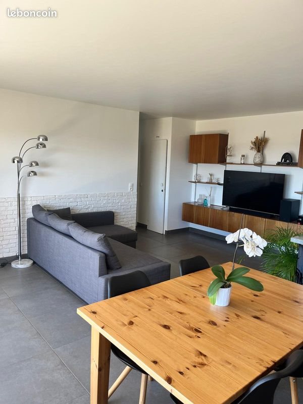 Appartement à louer, 45m², Antibes
